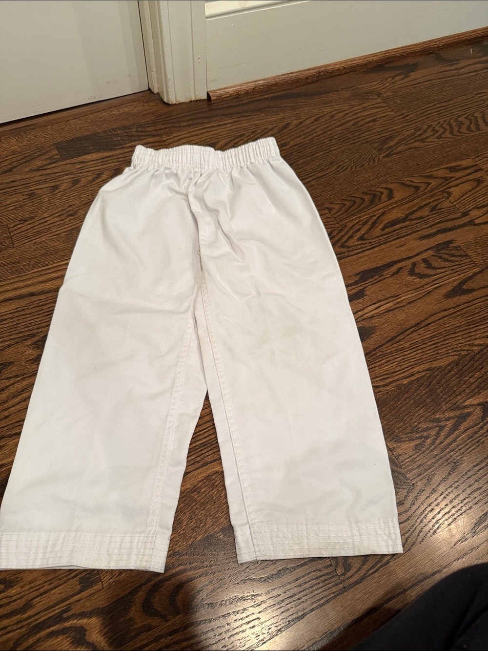Kids White Elastic Waist karate/martial arts Pants